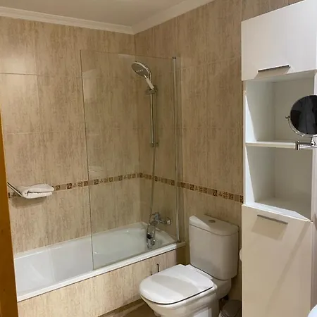 Apartamento Con Vistas Al Mar, Piscina Y Parking